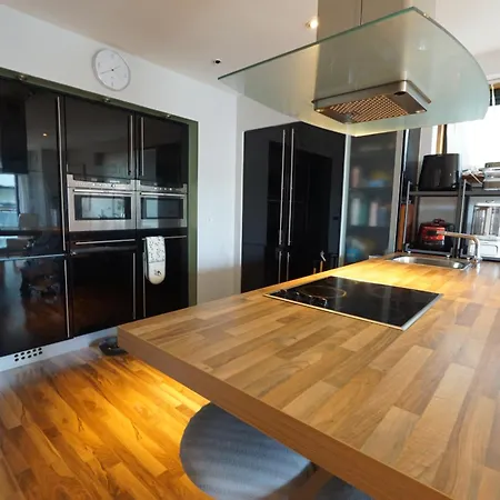A One-bedroom Cook Дублин